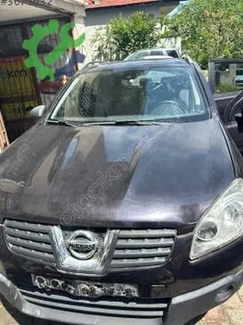 Nissan Qashqai Çamurluk çıkma parça