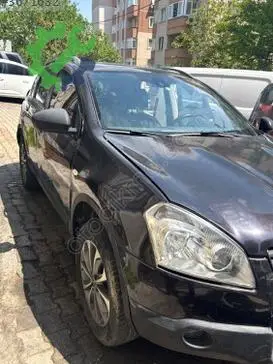 Nissan Qashqai Çamurluk çıkma parça