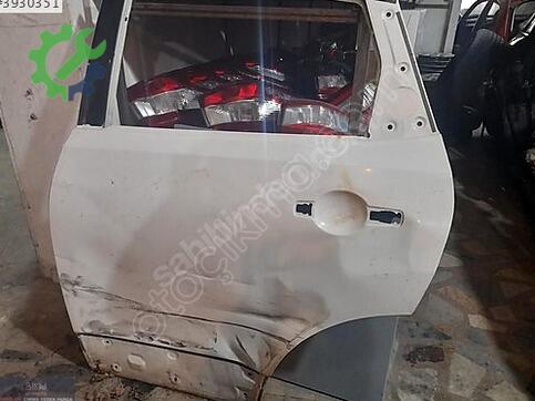 Nissan Qashqai Kapı çıkma parça