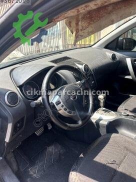 Nissan Qashqai Sinyal Kolu çıkma parça