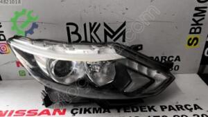 Nissan Qashqai 2014 – 2017 Çıkma Sağ Ön Far
