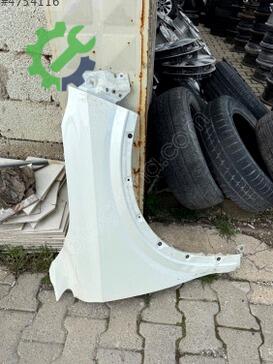 Nissan Qashqai Sağ Ön Çamurluk çıkma parça