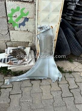 Nissan Qashqai Sağ Ön Çamurluk çıkma parça