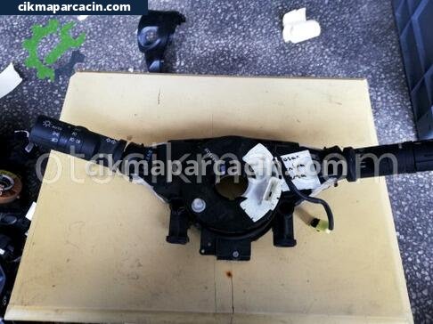 Nissan Sentra Silecek Kolu çıkma parça