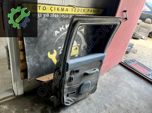 Nissan Skystar Sağ Arka Kapı çıkma parça