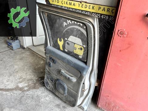 Nissan Skystar Sağ Arka Kapı çıkma parça