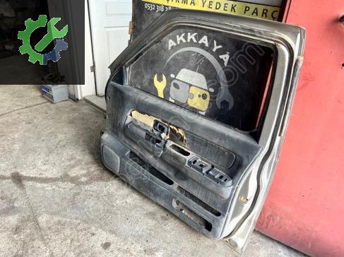 Nissan Skystar Sağ Ön Kapı çıkma parça