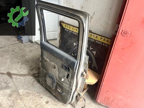 Nissan Skystar Sol Arka Kapı çıkma parça