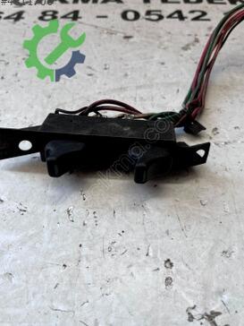 Nissan Terrano Cam Düğmesi çıkma parça