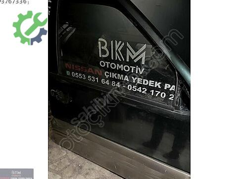 Nissan Terrano Kapı çıkma parça