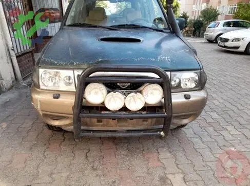 Nissan Terrano Kapı çıkma parça