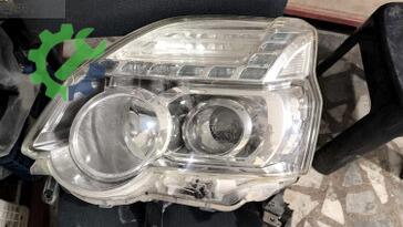 Nissan X-Trail Far çıkma parça