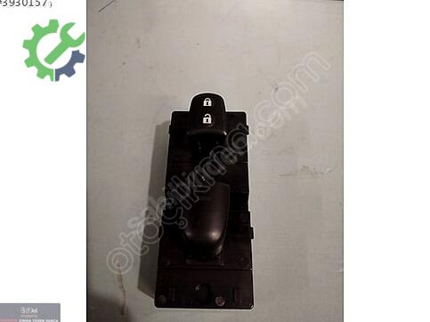 Nissan X-Trail Cam Açma Düğmesi çıkma parça