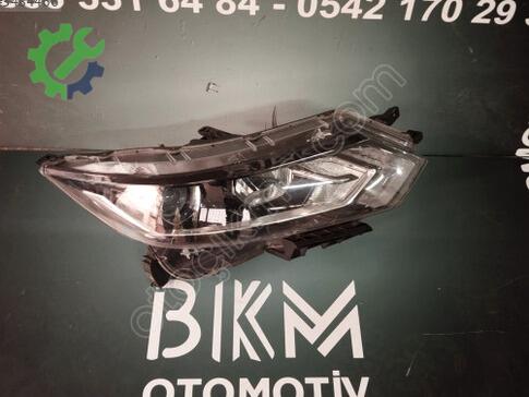 Nissan Primera Far çıkma parça