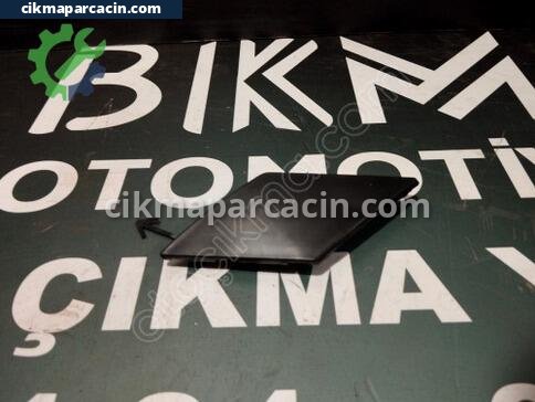 Nissan X-Trail Çeki Demir Kapağı çıkma parça