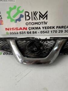 Nissan X-Trail Ön Panjur Çıkma