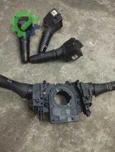 Nissan X-Trail 2008 – 2013 Çıkma Sinyal Kolu