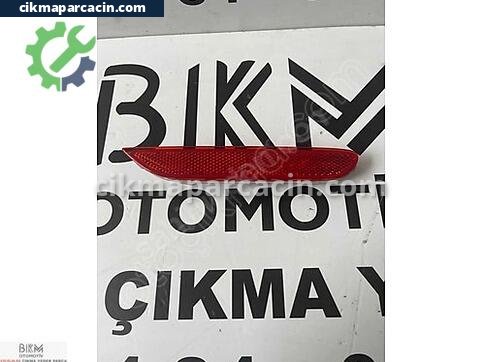 Nissan X-Trail Tampon Reflektörü çıkma parça