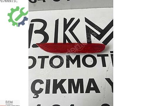 Nissan X-Trail Tampon Reflektörü çıkma parça
