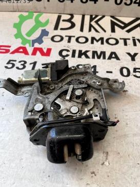 Nissan X-Trail Bagaj Kilidi çıkma parça