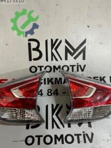 Çıkma Nissan X-Trail Sağ Sol Stop (2. Adet)