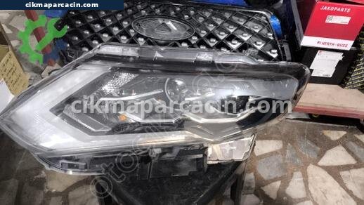 Nissan X-Trail Far çıkma parça
