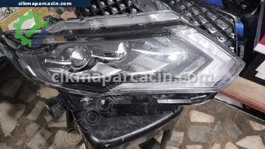 Nissan X-Trail Far çıkma parça