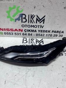 Nissan X-Trail Sağ Sol Far Çıkma