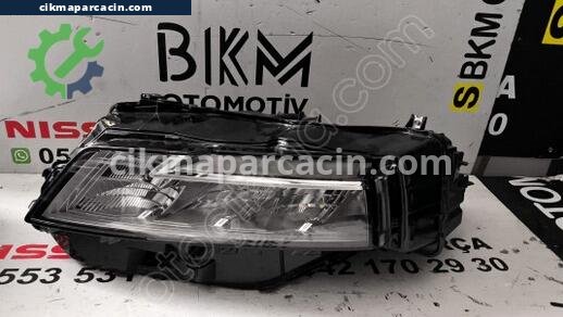 Nissan X-Trail Far çıkma parça