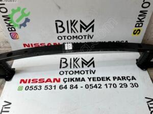 Nissan X-Trail Orijinal Çıkma Arka Tampon Demiri