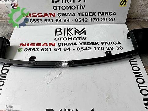 Nissan X-Trail Tampon Demiri çıkma parça