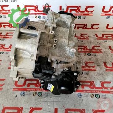 Volkswagen Golf Şanzıman Komple OCG301103B çıkma parça