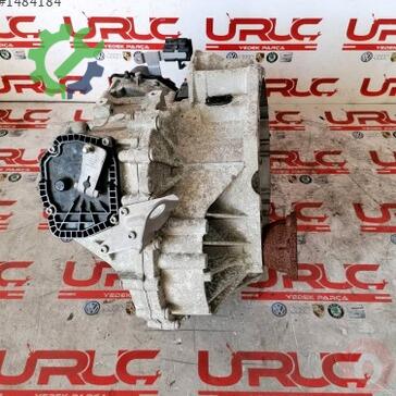 Volkswagen Golf Şanzıman Komple OCG301103B çıkma parça