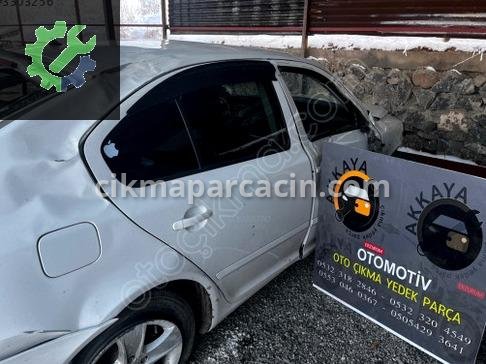 Skoda Octavia Sağ Arka Kapı çıkma parça