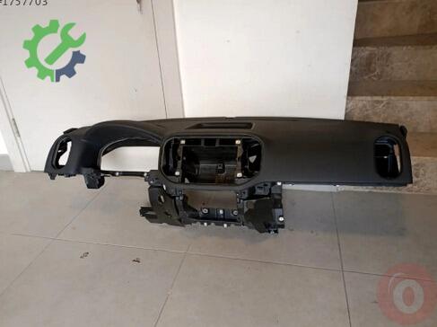 Volkswagen Tiguan Torpido çıkma parça