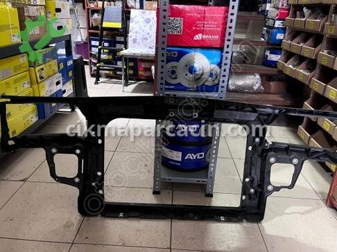 Audi A3 Ön Panel 8L0805594C çıkma parça