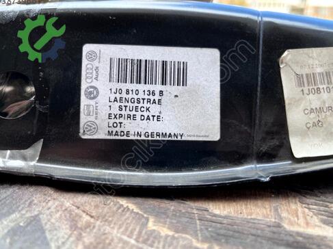 Volkswagen Golf Panel Üst Sacı 1J0810135D çıkma parça