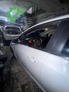 Çıkma Orijinal Sol Ön Kapı Opel Astra Benzinli