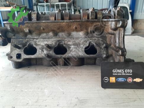 Opel Agila Silindir Kapağı 90529513 çıkma parça