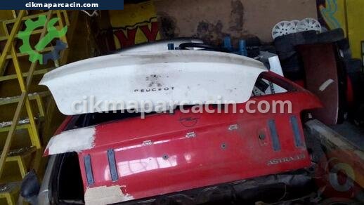 Opel Astra Bagaj çıkma parça