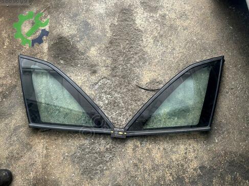 Opel Astra Kelebek Camı çıkma parça
