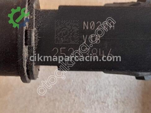 Opel Astra Enjektör çıkma parça
