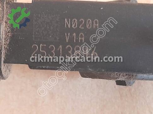Opel Astra Enjektör çıkma parça