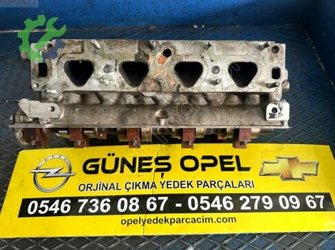 Opel Astra Silindir Kapağı 13106674 çıkma parça