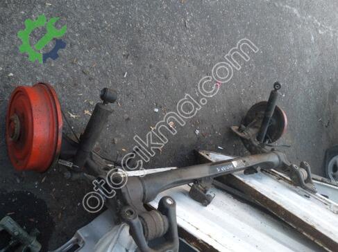 Opel Astra Arka Dingil çıkma parça