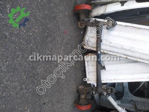 Opel Astra Arka Dingil çıkma parça