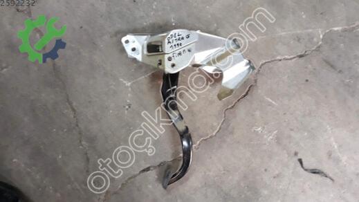 Opel Astra Pedal çıkma parça