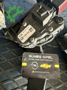 Opel Astra 2024 - 2024 Çıkma Pedal 9157998