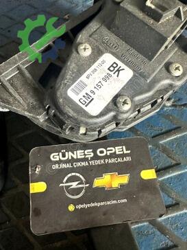 Opel Astra Pedal 9157998 çıkma parça