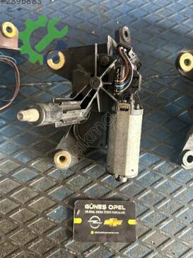 Opel Astra Silecek Motoru 90559440 çıkma parça